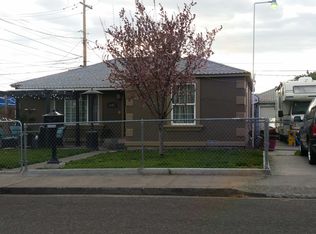 1902 Riverview Dr, Pasco, WA 99301