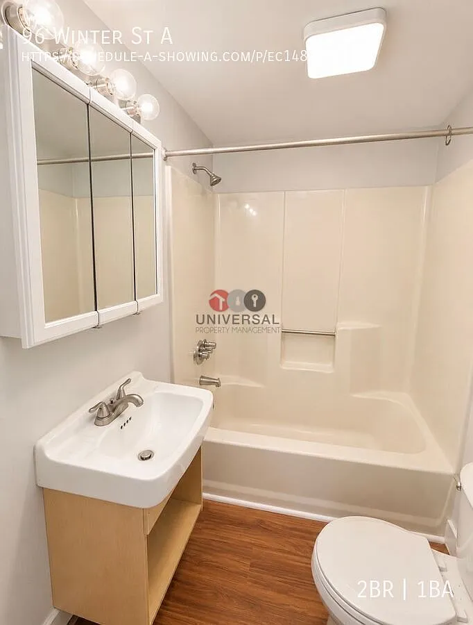 2-Bedroom in Rochester| Upgraded Kitchen| Close to Downtown — Photo 4