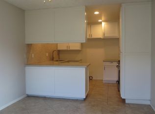 7671 Volga Dr APT 1, Huntington Beach, CA 92647