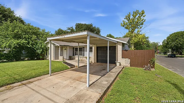 2503 Irwin Dr — Photo 3