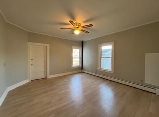 11 Maple Ave APT 1, Sheffield, MA 01257