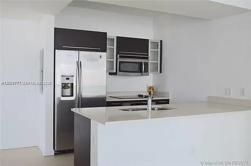 333 NE 24th St #902 Photo 1