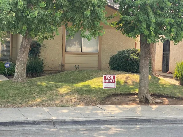 6220 N Gilroy Ave, Fresno, CA 93722