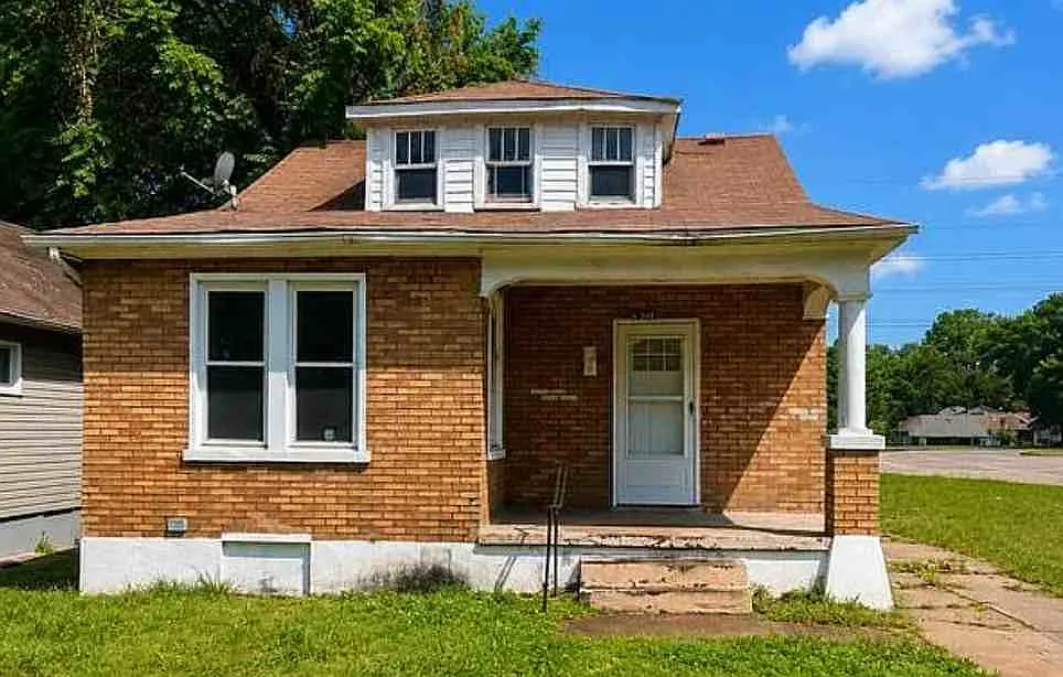 3 bed, 1221 sqft, $925 — Photo 2