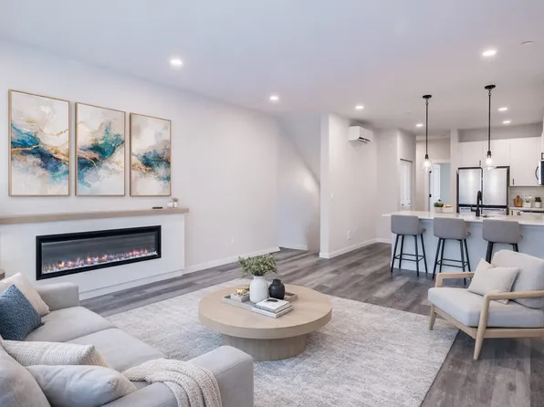 16111 36th Ave W #G6, Lynnwood, WA 98087