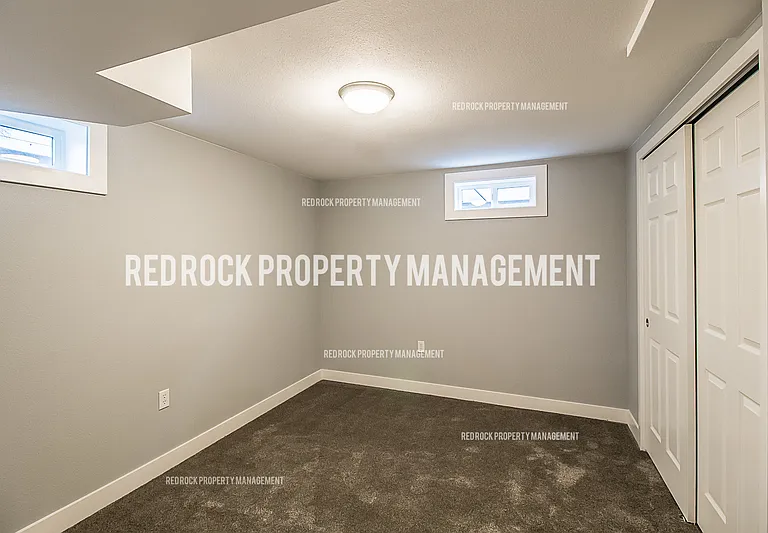 15313 E Broadway Ave — Photo 12