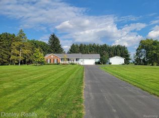 1215 S Van Dyke Rd, Marlette, MI 48453