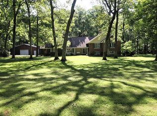 4032 State Route 160, Highland, IL 62249