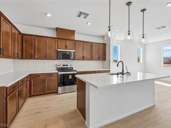 5639 Amethyst Valley St, Las Vegas, NV 89118
