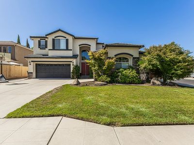 2438 Powers Ave, Clovis, CA, 93619