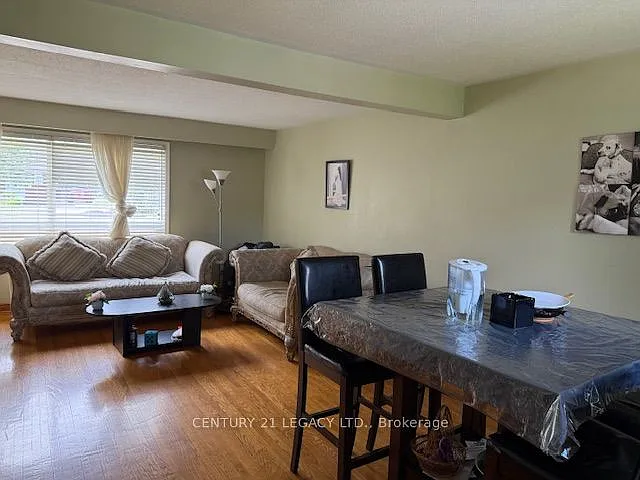 25 Edenborough Dr #UPPER — Photo 3