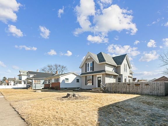 2nd image of 1315 Pershing Blvd