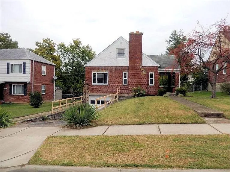 8336 Banbury St photo 1