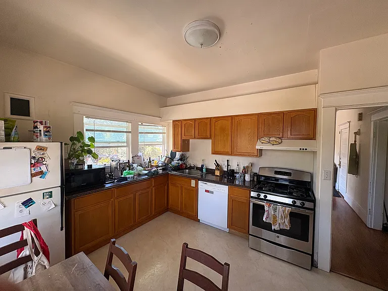2718 Dana St #5 — Photo 5