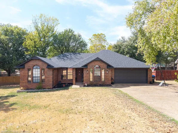 1327 Springdale Dr, Alma, AR 72921