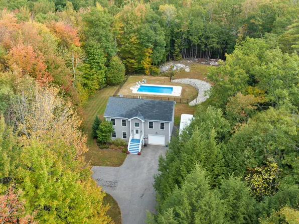 16 Kraus Lane, Hollis, ME 04042