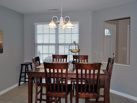 4th image of 8314 Pierce Pl