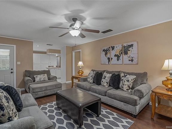 5th image of 9532 Holly Oak Dr