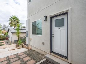 20328 State St, Corona, CA