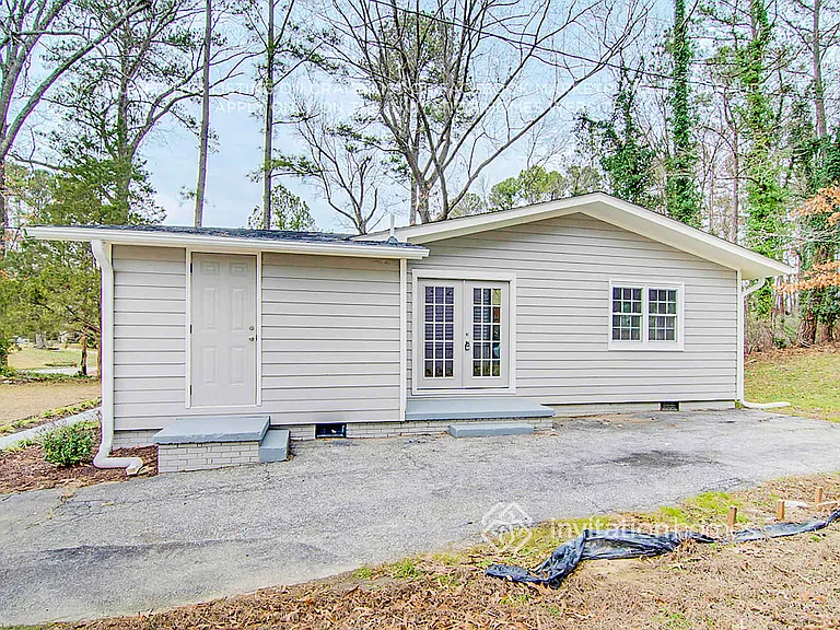 1100 Chatham Ln — Photo 26