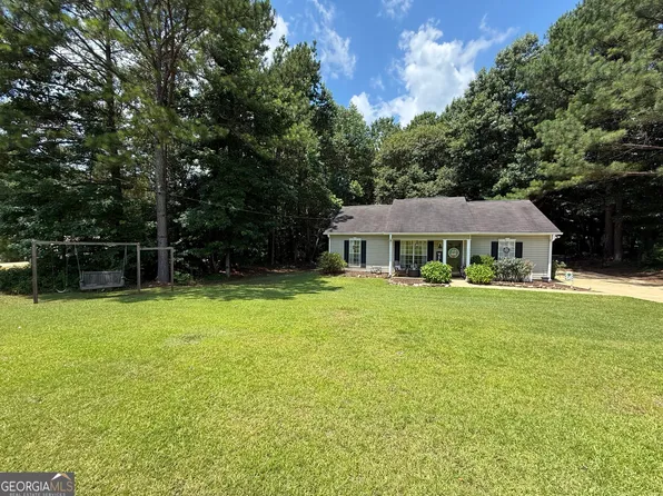 425 Hampton Green Dr, Lagrange, GA 30240