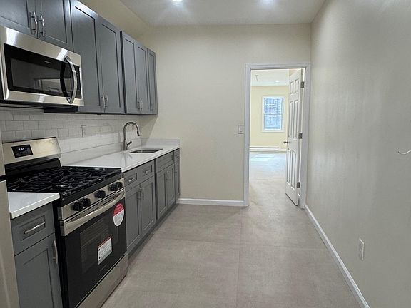 2nd image of 566-568 Newark Ave #4