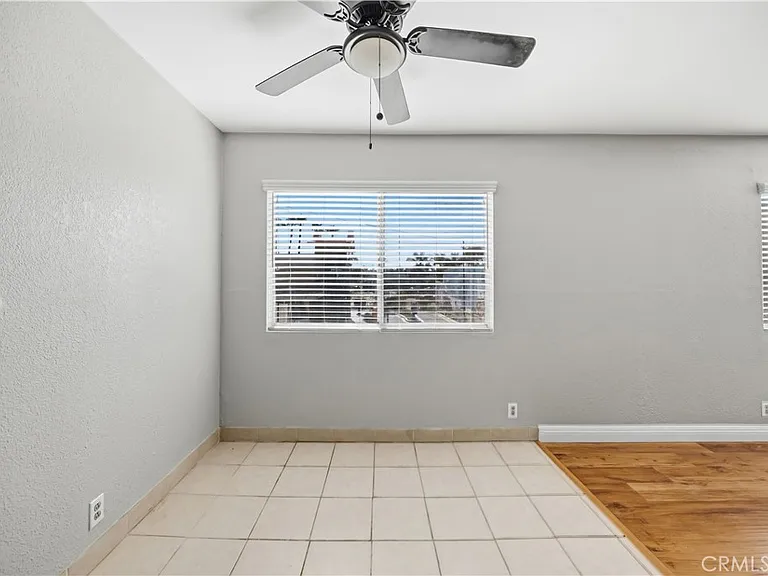 1308 E Oaks St #D — Photo 7