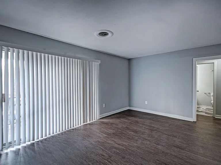 225 W McDowell Rd — Photo 50