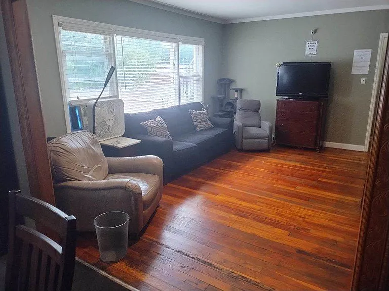 sharing Living Room