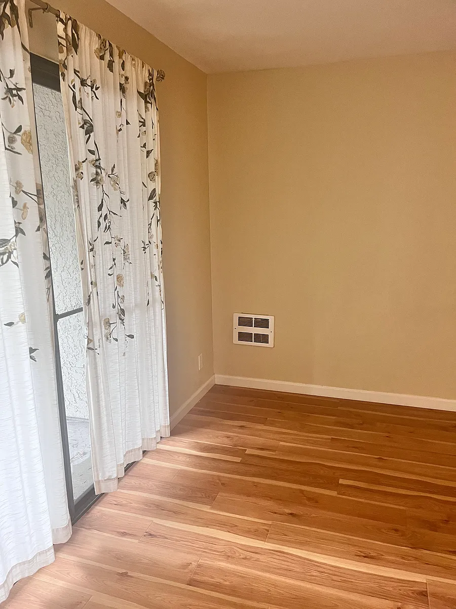 Building Photo - 880 E Fremont Ave #201