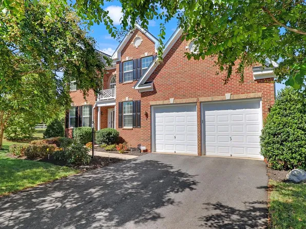3 Perth Dr, Fredericksburg, VA 22405
