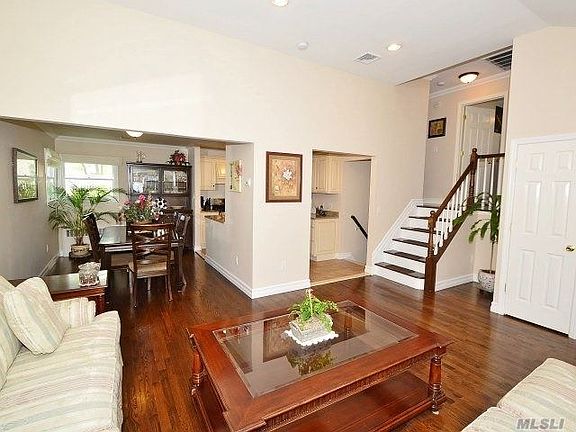 4th image of 162 Jerusalem Ave