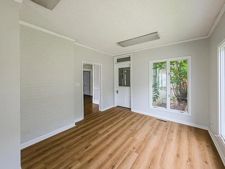 218 N Central Ave #1 — Photo 24