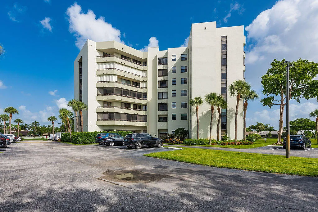 2 bed, 2.0 bath, 1310 sqft, $2,975 — Photo 1