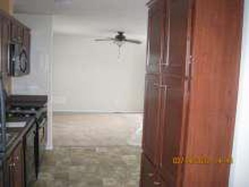 5th image of 3844 Berlitz Ln NW