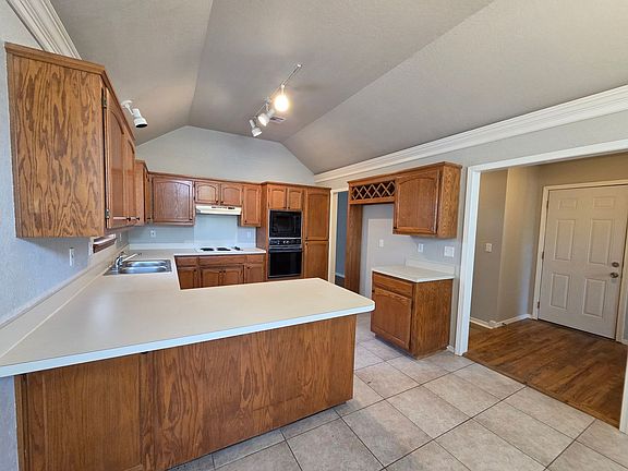5th image of 7916 S 77th East Ave