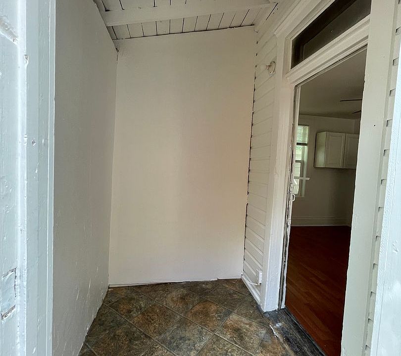 1st image of 729 Blake Ave