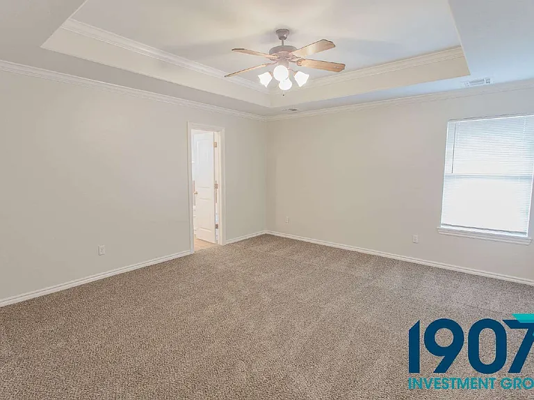 1540 N Santa Fe Ave — Photo 15