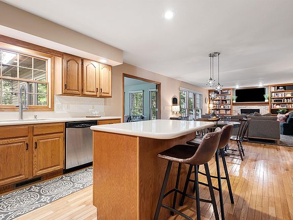 4th image of 52630 Willow Bend Dr