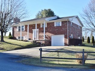 102 Erie St, Beckley, WV 25801