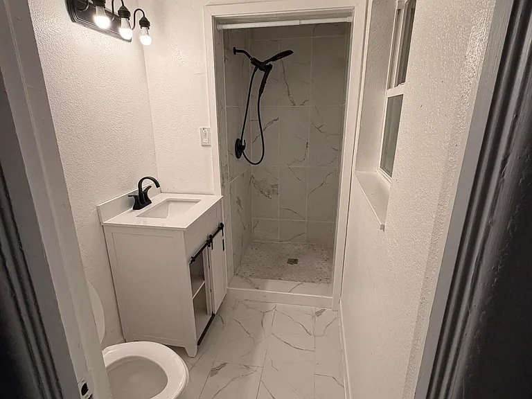 2309 Anna Dr — Photo 11