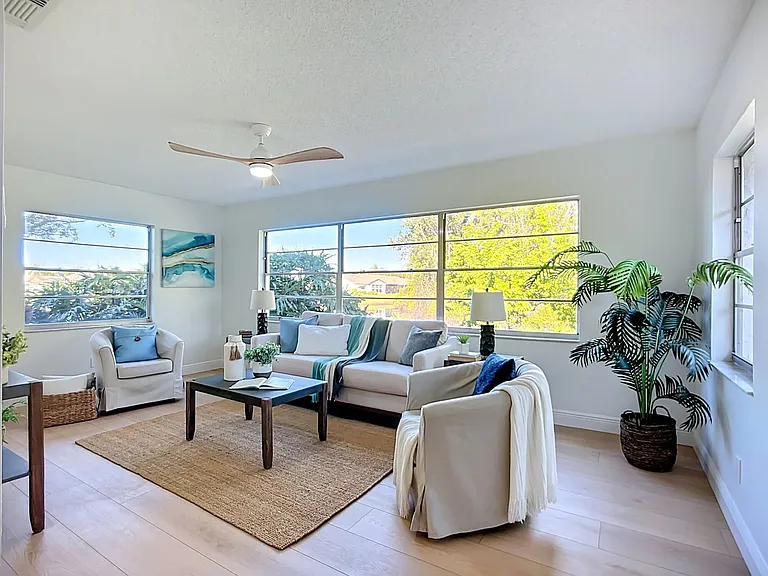 2014 Hampstead Cir — Photo 11