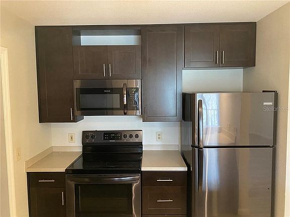 3rd image of 12135 Fox Chase Dr APT H2