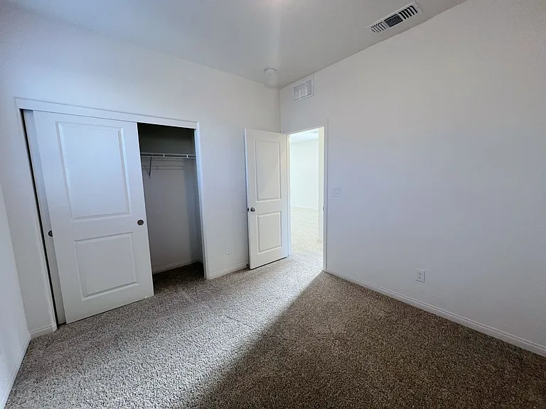 1598 Crested Eagle St — Photo 11