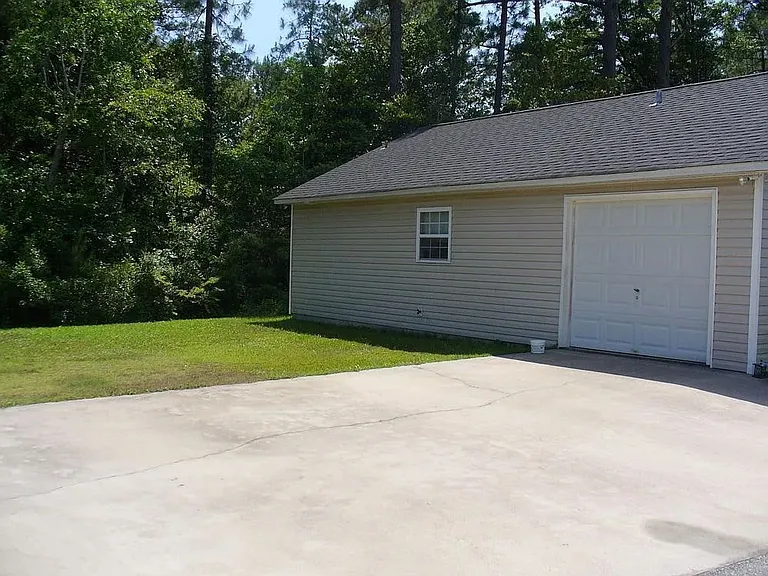 4013 Masonboro Loop Rd — Photo 2