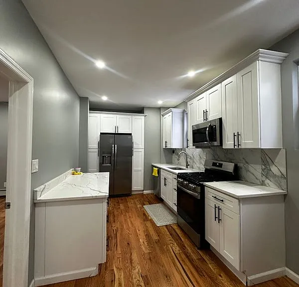 2673 Bainbridge Ave #2 — Photo 7