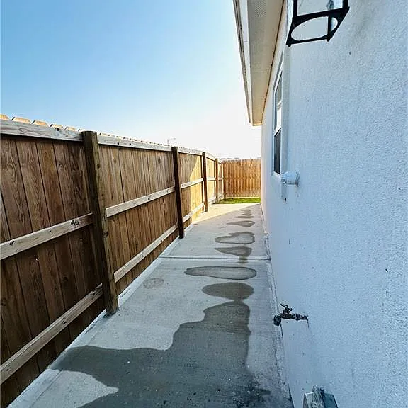12508 N 39th St #2 — Photo 12