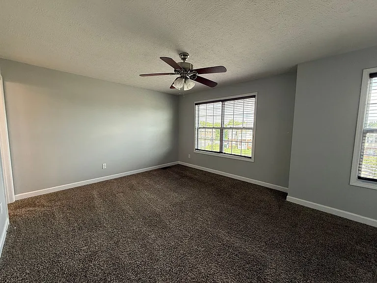 225 Moss View St — Photo 14