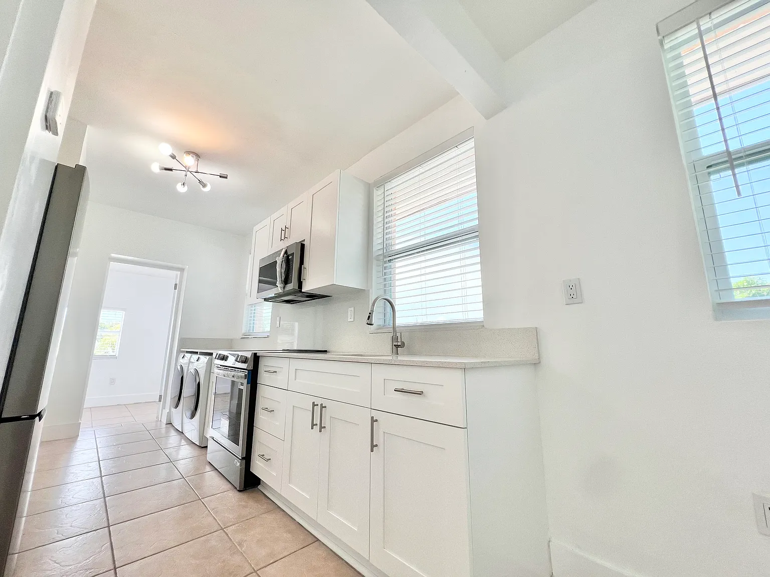2 bed, 950 sqft, $2,750 — Photo 4