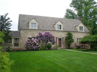 820 Ridgeview Dr, Pittsburgh, PA 15228